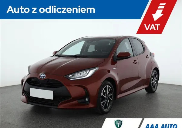 małopolskie Toyota Yaris cena 78000 przebieg: 99159, rok produkcji 2021 z Bodzentyn